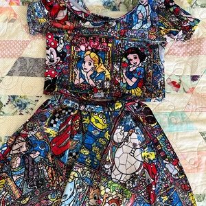 Wild rich kids 9/10 velvet two piece Disney